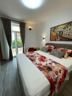 LA2 luxury apartment near Bacvice beach